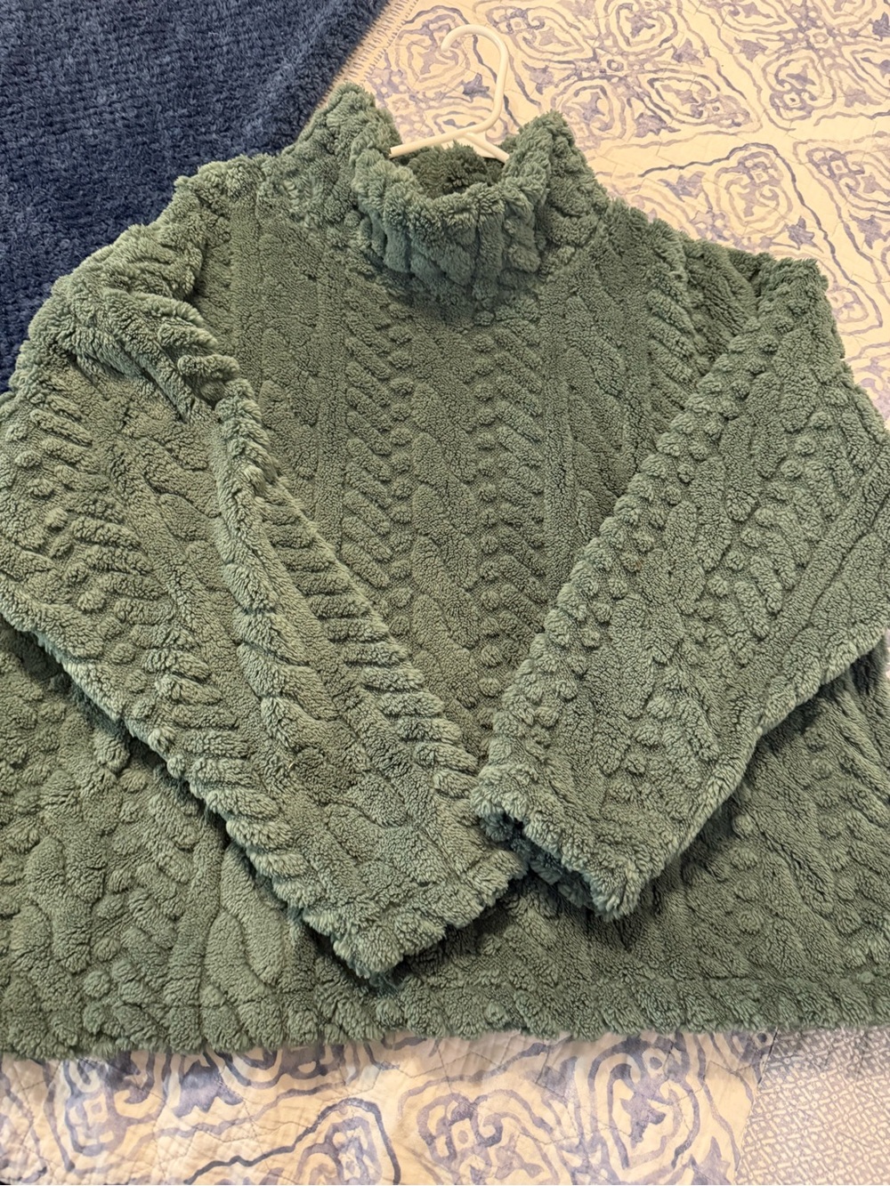 Eddie Bauer Women’s Cozy Olive Green Cable-Knit Sherpa Turtleneck Sweater